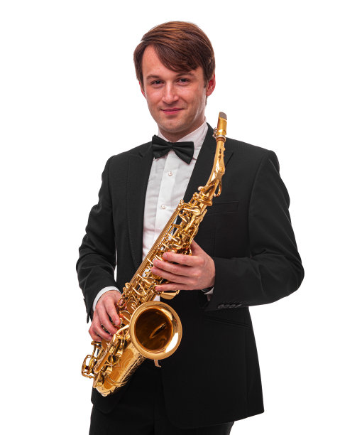 白色背景的萨克斯手。图片下载