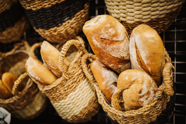 不同种类的烤面包图片下载