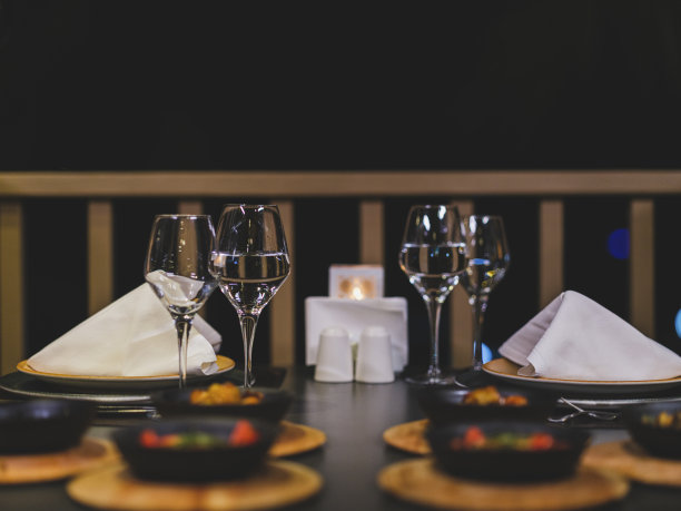 婚礼上的餐桌图片下载