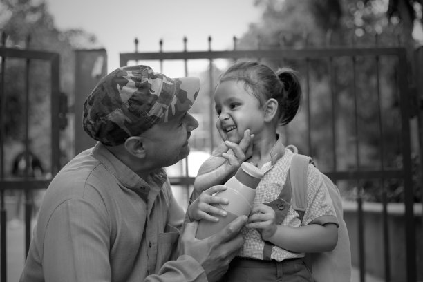 父女情缘图片下载