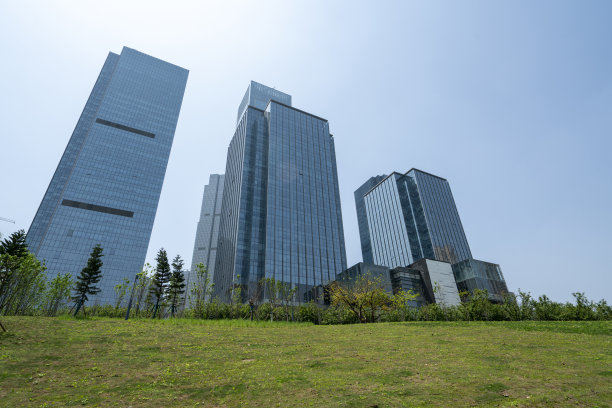 重庆摩天楼商务办公窗口，中国图片下载