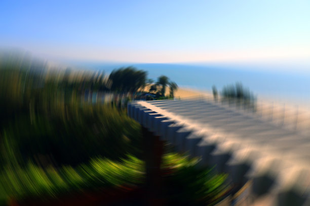 从酒店屋顶看风景模糊图片下载