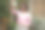 周末旅游博客。很高兴年轻的千禧一代黑人女士游客戴着帽子自拍，有视频通话图片下载