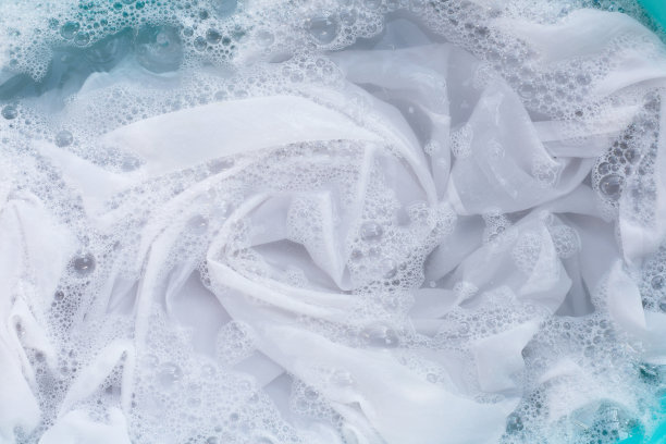 洗之前先用一块布浸泡一下，白色的布图片下载