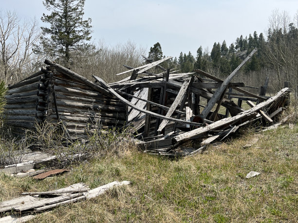 小屋废墟图片下载