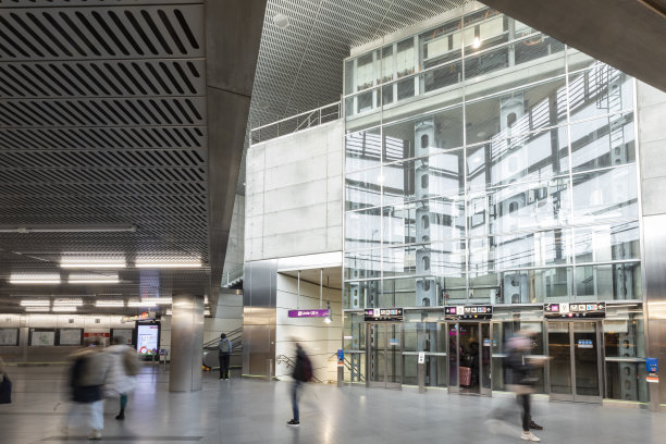 维也纳地铁十字路口。图片下载