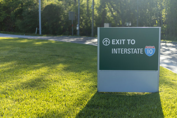 路标。10号州际公路出口图片下载