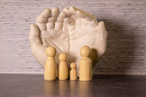 家庭幸福，温馨舒适，木影图片下载