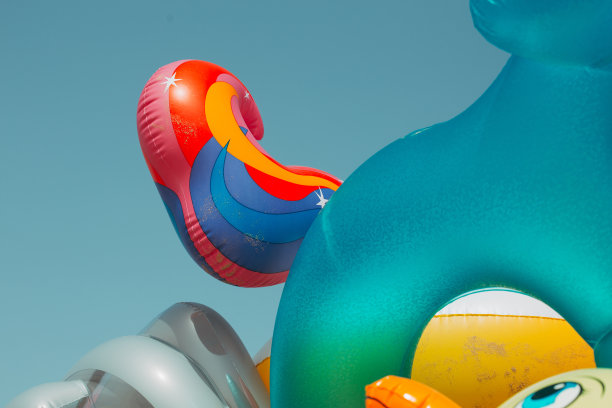 夏天的颜色和玩具图片下载