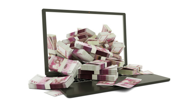 汤加岛笔记的3D渲染从一个孤立在白色背景上的笔记本电脑显示器出来。笔记本电脑里成堆的汤加语笔记钱来自电脑，钱来自笔记本电脑图片下载