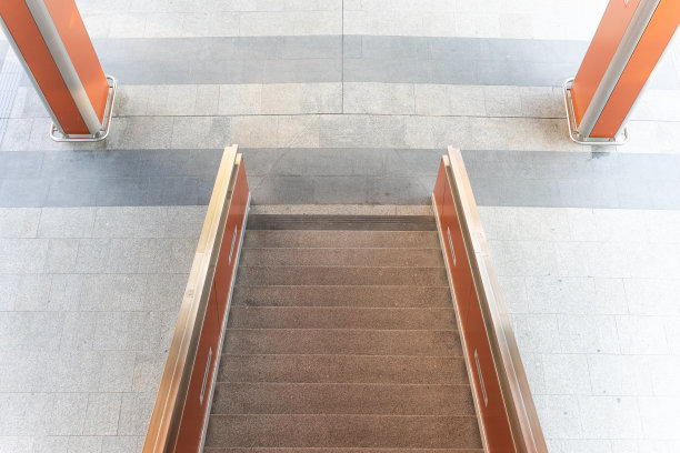 火车站的楼梯图片下载