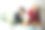 时装设计师女士在现代工作室里用智能手机和笔记本电脑与数码平板电脑交谈，衣服挂在架子上图片下载