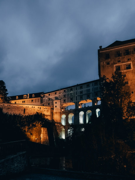 傍晚的捷克克鲁姆洛夫城堡图片下载