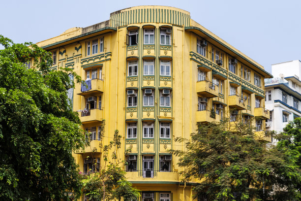 在孟买，马哈拉施特拉邦，印度，亚洲维多利亚和装饰艺术风格的公寓大楼的外观图片下载