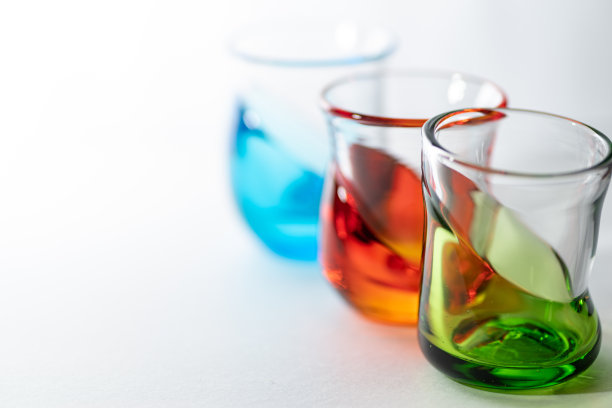 彩色的玻璃图片下载