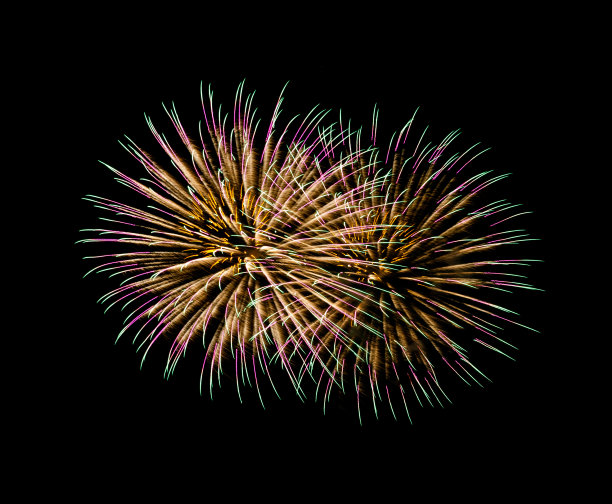 黑色夜空上的烟火图片下载