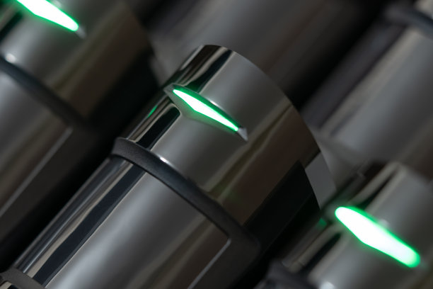 在室内活动的现代黑色运动传感器。有选择性的重点图片下载