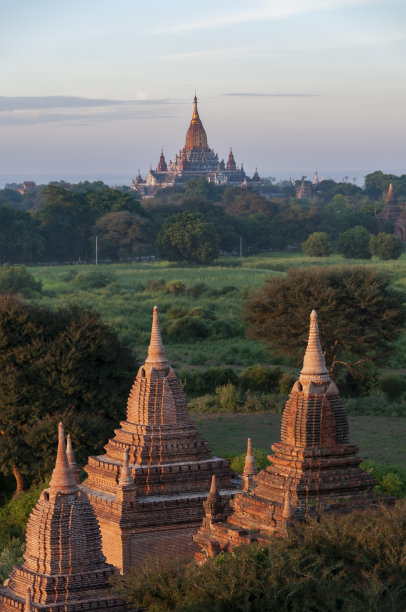 蒲甘的阿南达神庙图片下载
