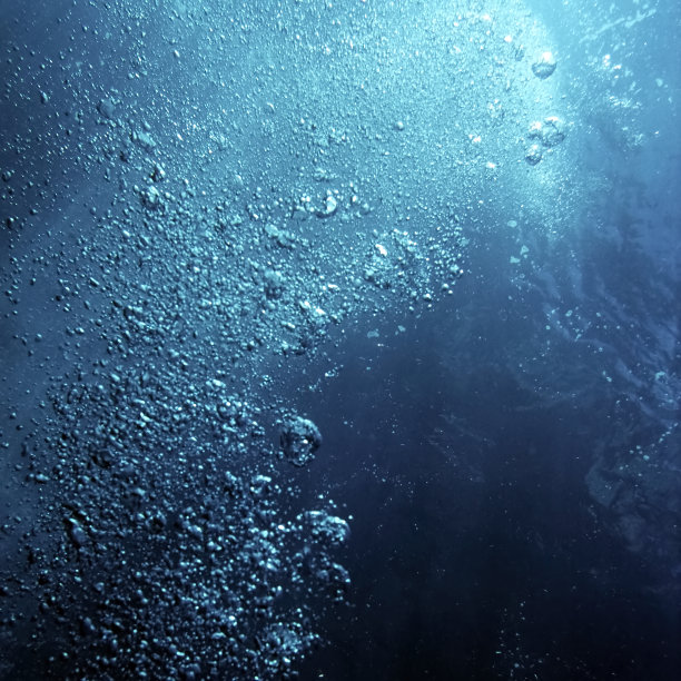 水中的气泡图片下载