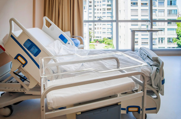 新生儿的婴儿床图片下载