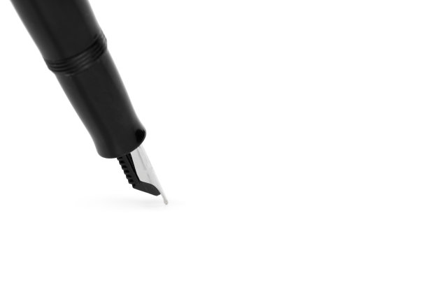 钢笔孤立在白色的背景上图片下载