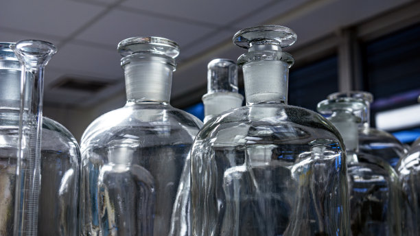 实验室玻璃器皿图片下载