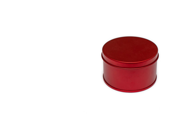 白色背景的红色礼品盒，没有复制空间。图片下载