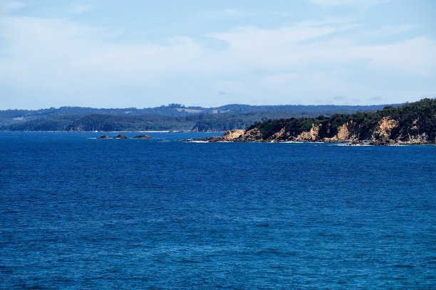 Fun and Mariner Blue, Calico Yellow hills, Guerilla Bay, Eurobodalla Shire, New South Wales图片下载