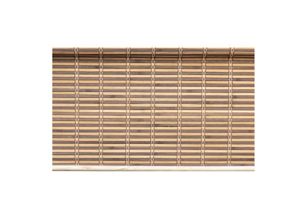 房间内的竹帘或遮阳帘，隔离在白色背景上，亚洲家居装饰，有裁剪路径图片下载