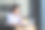 亚洲女性在办公室用笔记本电脑工作。企业财务理念。图片下载