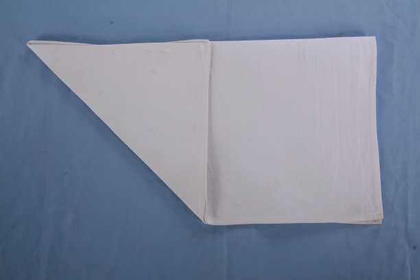 为酒店，咖啡馆和餐馆折叠餐巾纸的艺术灵感图片下载