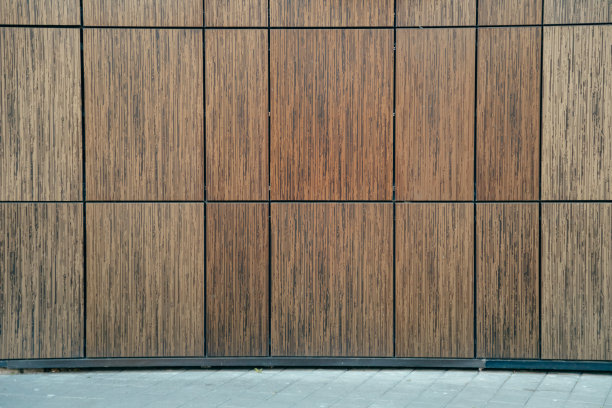 当代建筑立面仿木金属瓦。构造、建筑肌理图片下载