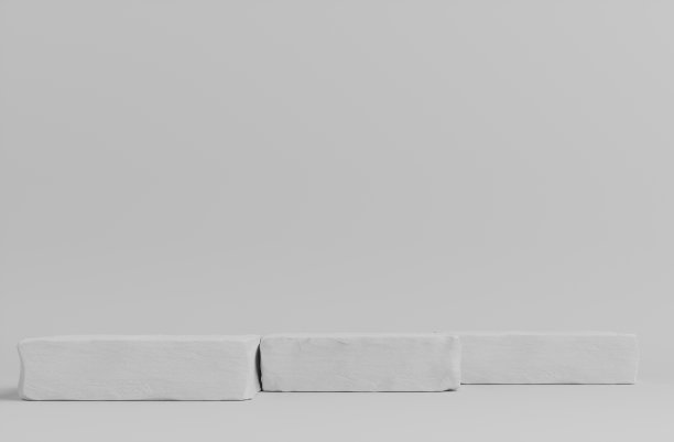 产品讲台-三个白石讲台，白色背景。3D插图图片下载