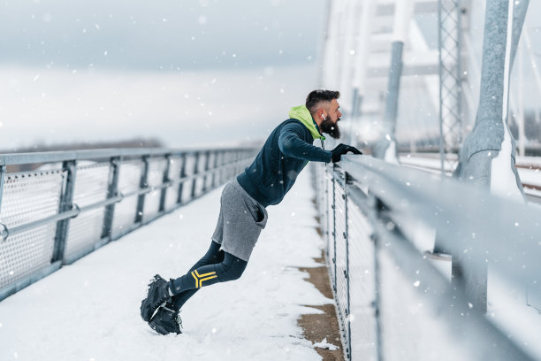 冬季户外跑步图片下载