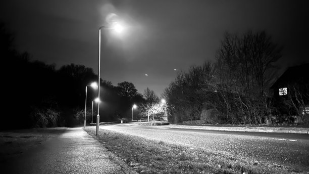 晚上在街上图片下载