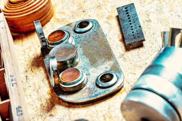 制表:精密、科技、审美趣味的融合图片下载