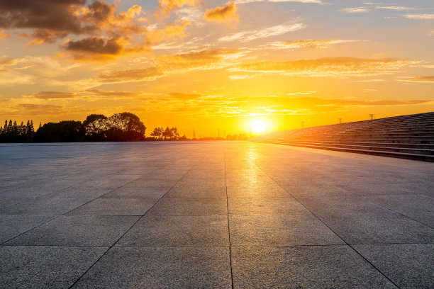 空地板和天空晚霞图片下载