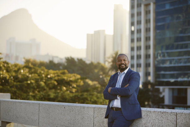 局限只存在于我们的头脑中图片下载