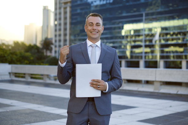 局限只存在于我们的头脑中图片下载