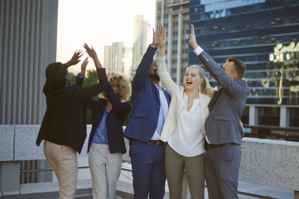局限只存在于我们的头脑中图片下载