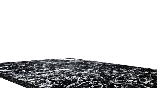 前景的黑色marquina大理石桌角用作产品在背景上与裁剪路径隔离显示。大理石桌子的透视图，显示桌子的边缘。图片下载