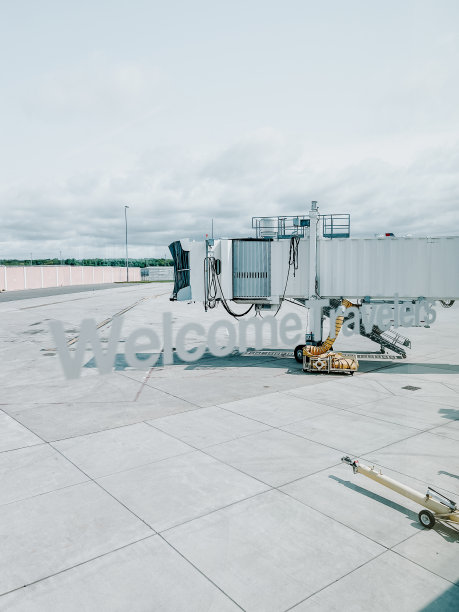 机场的欢迎旅客标志图片下载