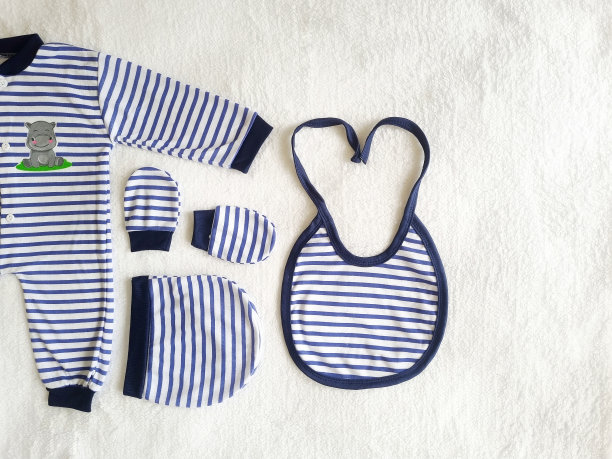 婴儿衣服图片下载