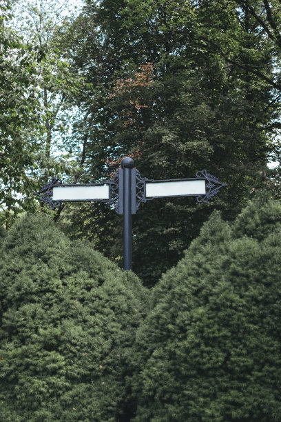 十字路口标志左右图片下载