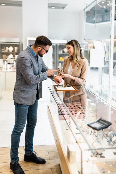 珠宝店的商人图片下载