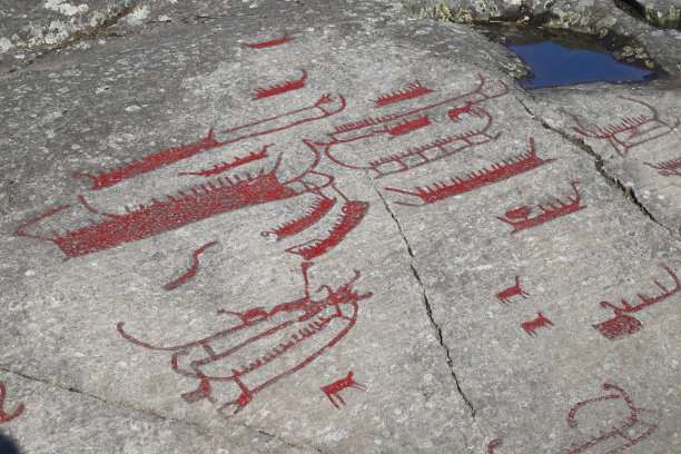 岩石雕刻图片下载