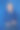 满脸雀斑的年轻女子看着镜头图片下载