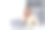 快乐美丽微笑的女商人在办公室用笔记本电脑打电话。图片下载