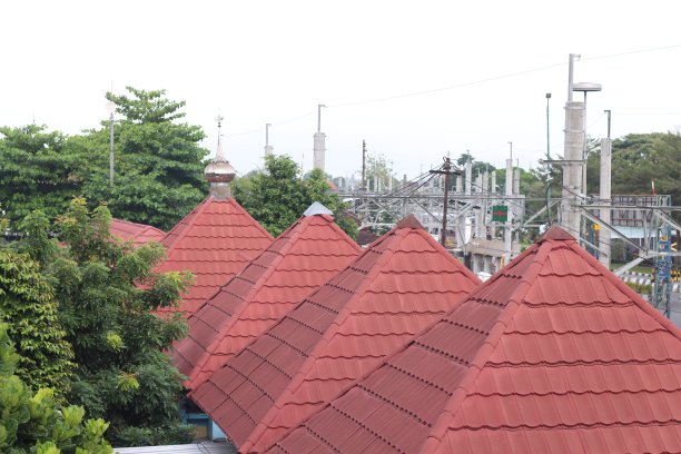 瓦片屋顶的房子图片下载