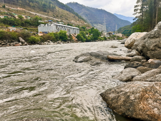 Naitwar Mori水电项目，2023年5月4日。汤斯河上的水利工程图片下载